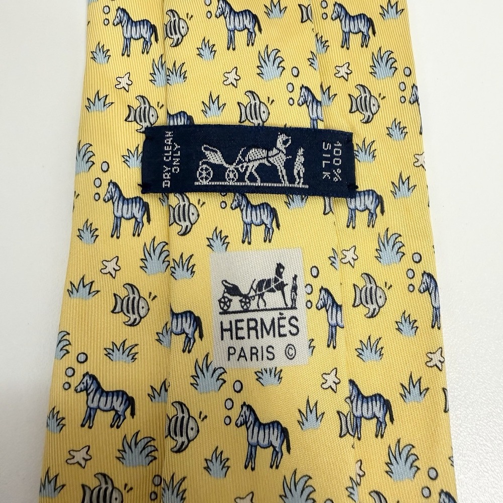 Hermes Men's Tie Tropical Zebra Fish Yellow/Blue Silk 7852 UA 3.5" (W) x 57" (L)